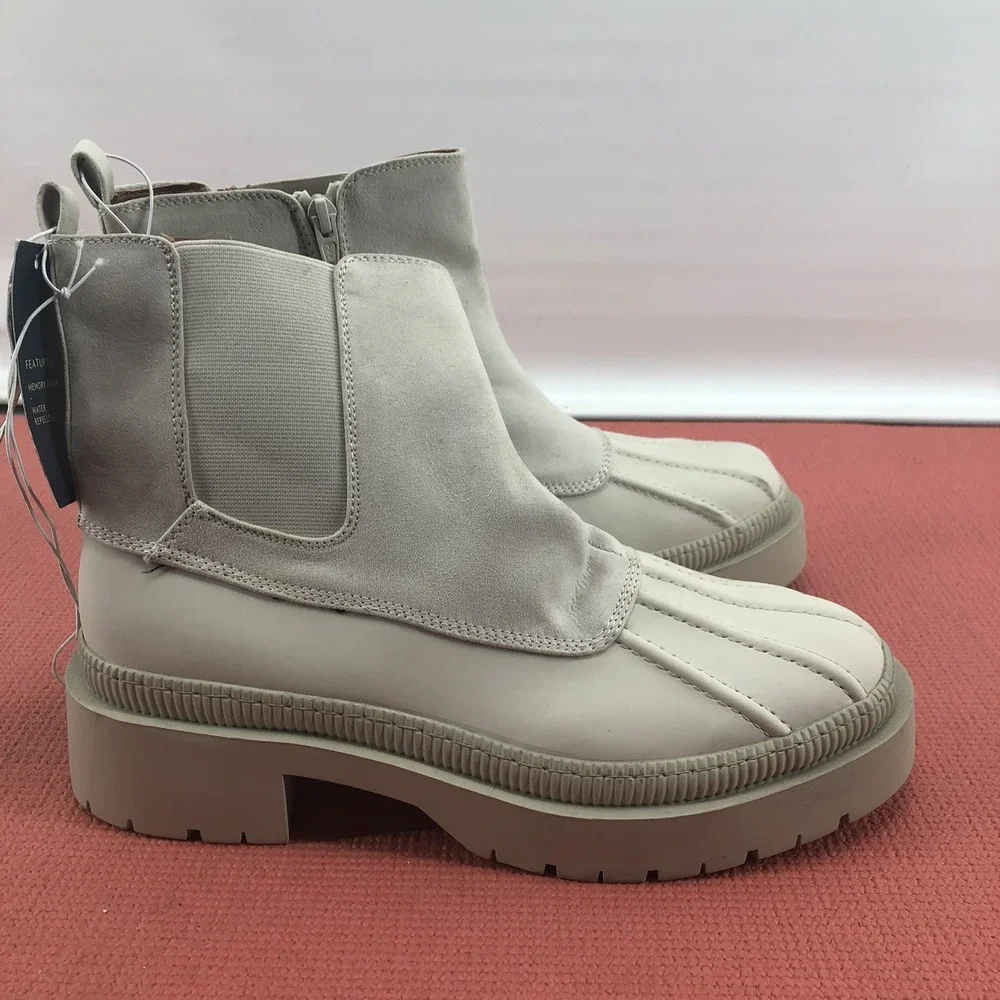 NEW Ella Off White Water Repellent Chelsea Duck Boot Universal Thread Womens 11M